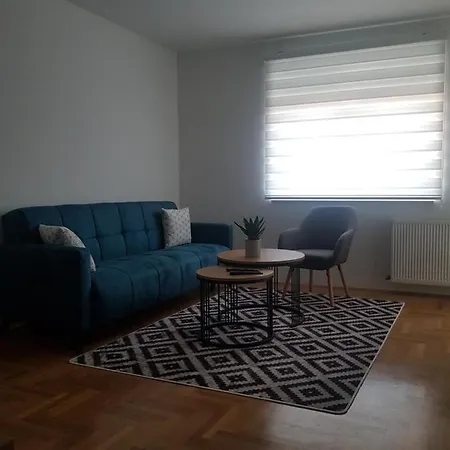 公寓 My Way Lukavica 塞拉耶佛